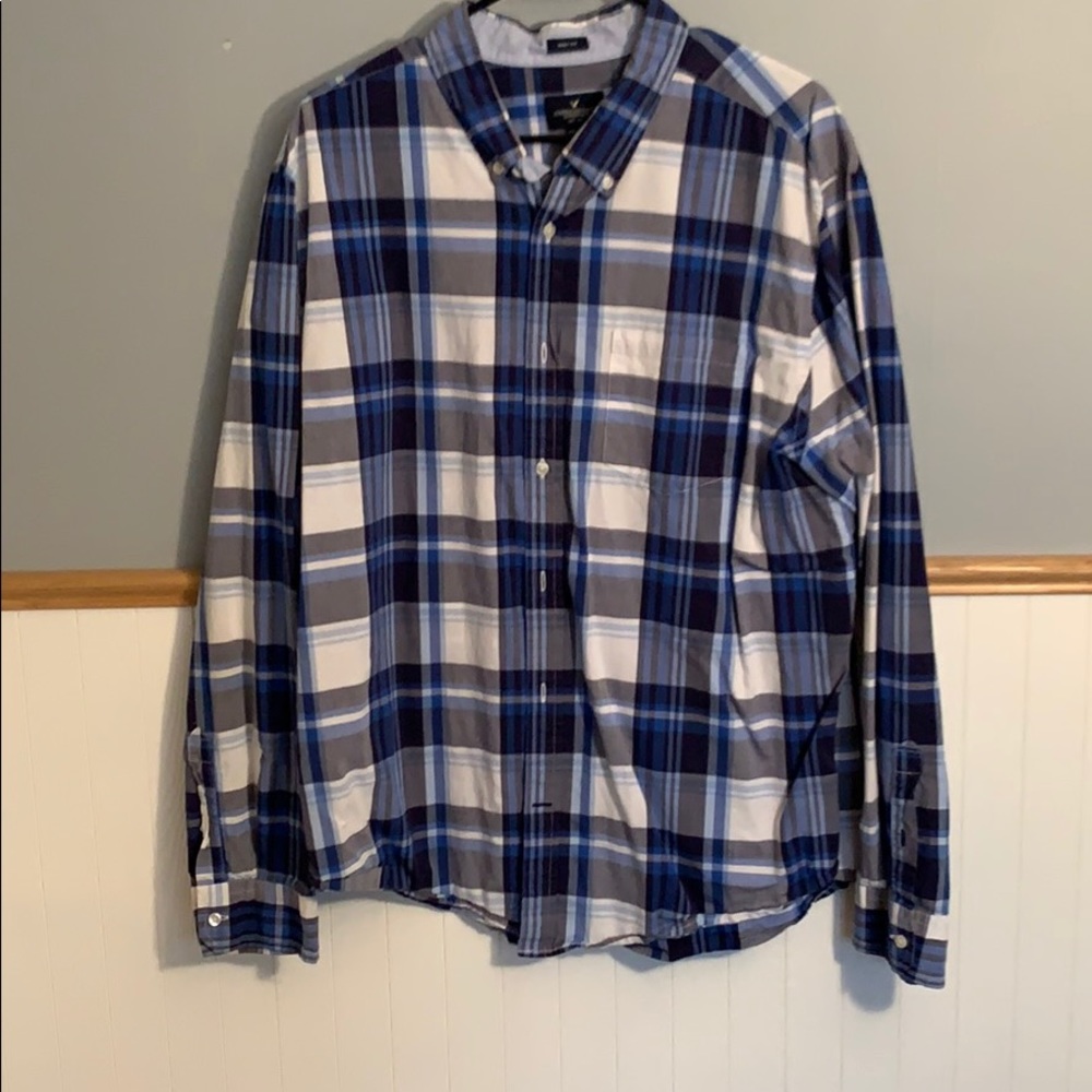 American Eagle Button Up